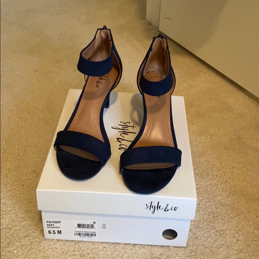Style & Co 2 piece dress sandals, Navy, Size 6.5